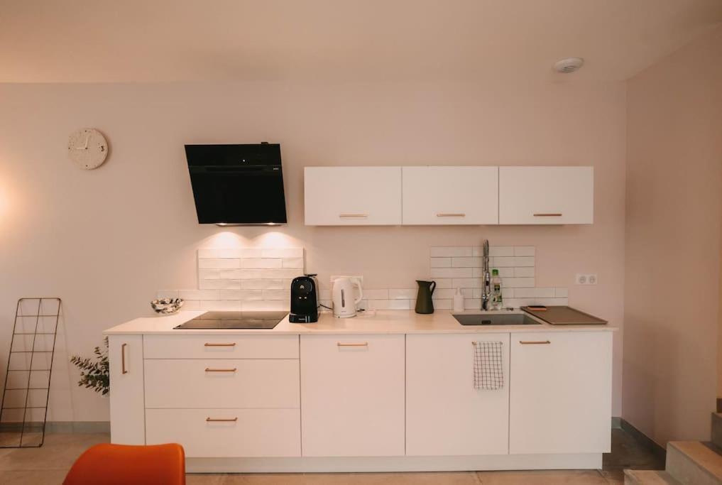 Maison Privee, 2 Ch. 6 Pers. 5 Min Gare, Parking Apartamento